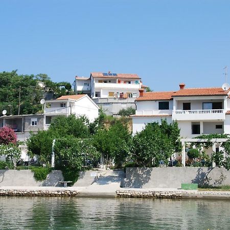 Kampor Apartments Exterior photo